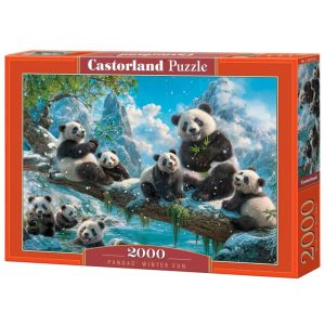 Пъзел Castorland Зимни занимания на пандите - 2000 части